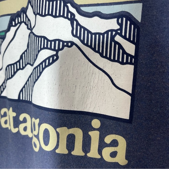 PATAGONIA LINE LOGO RIDGE POCKET RESPONSIBILI-TEE MEN'S BLUE BACK GRAPHIC LARGE - Picture 10 of 13